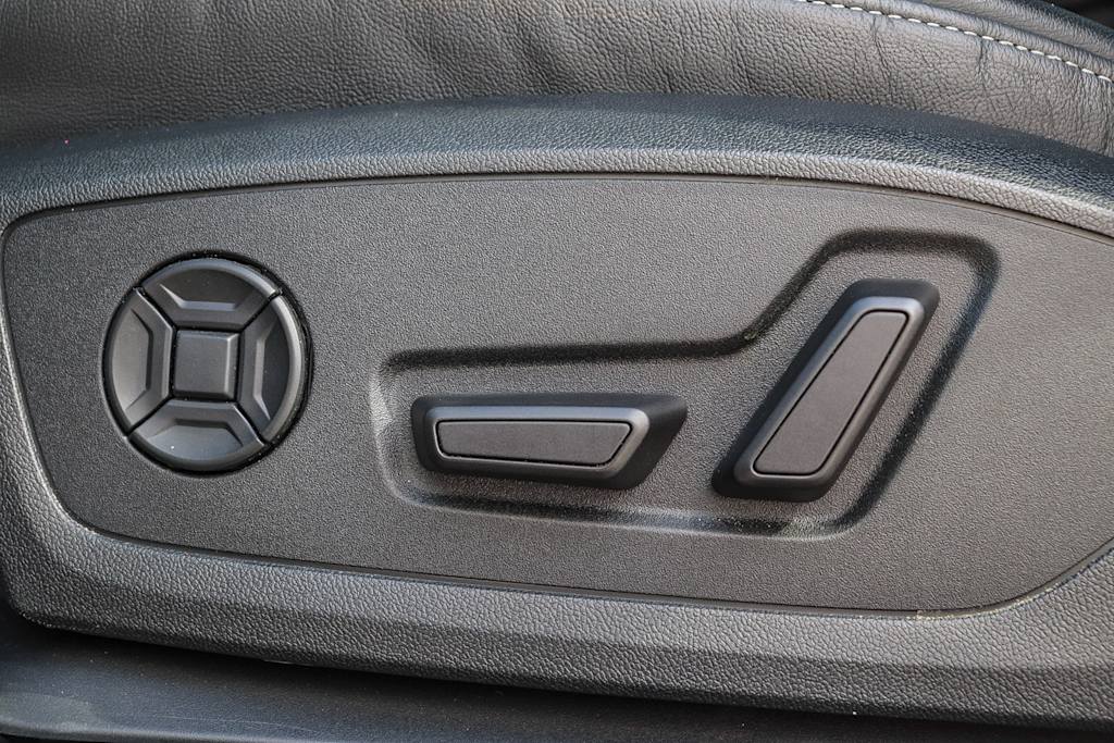 Thumbnail: 2023 Audi Q4 e-tron - 28