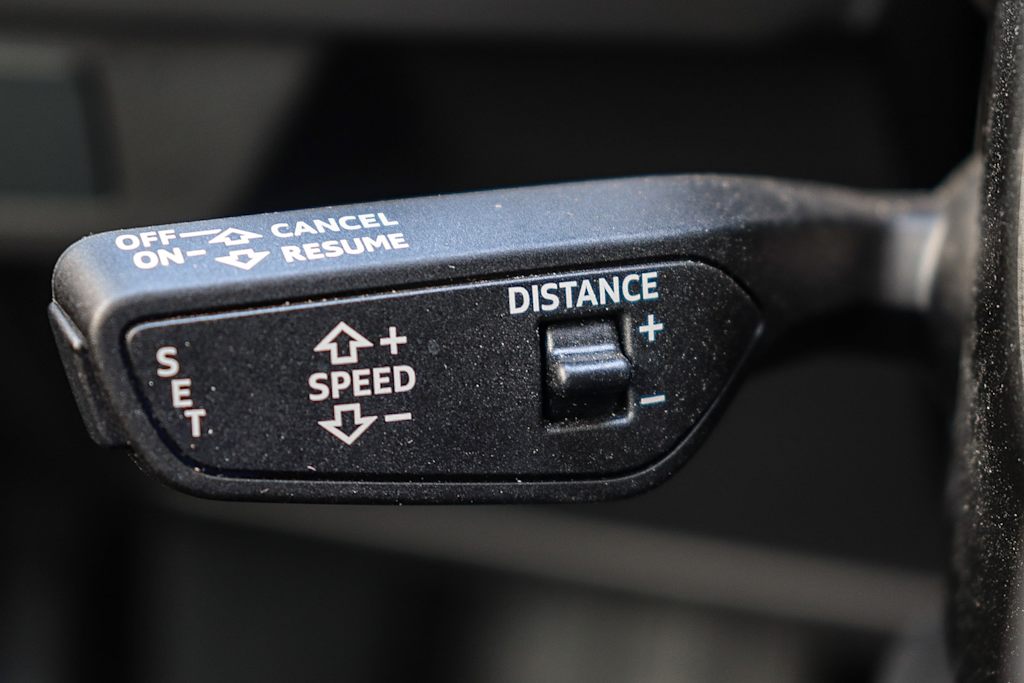 Thumbnail: 2023 Audi Q4 e-tron - 34