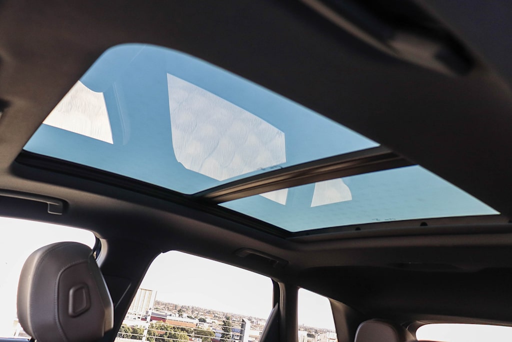 Thumbnail: 2024 Audi Q4 e-tron - 38