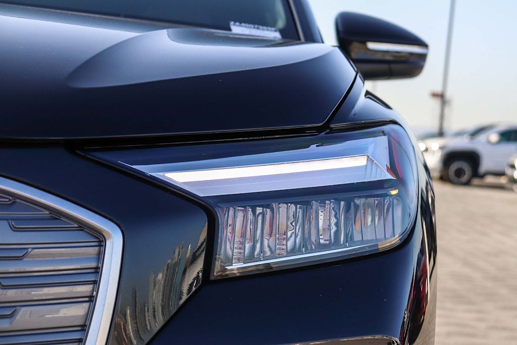 Thumbnail: 2024 Audi Q4 e-tron - 19