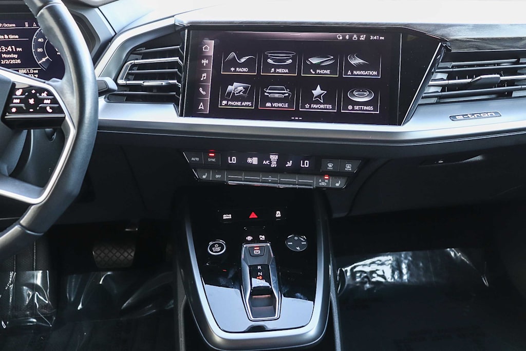 Thumbnail: 2024 Audi Q4 e-tron - 12