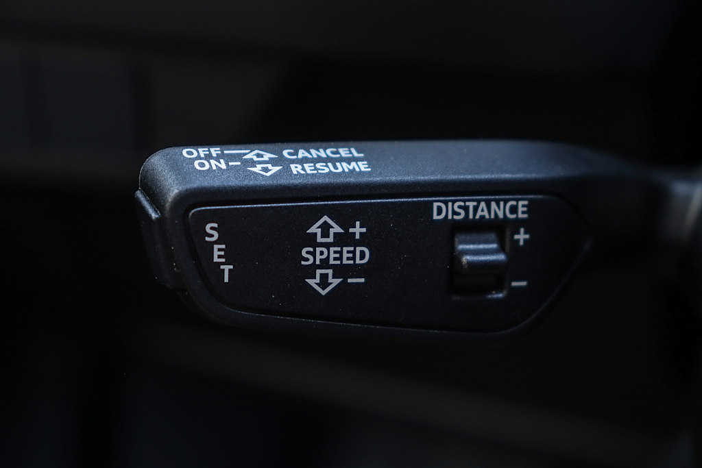 Thumbnail: 2024 Audi Q4 e-tron - 34