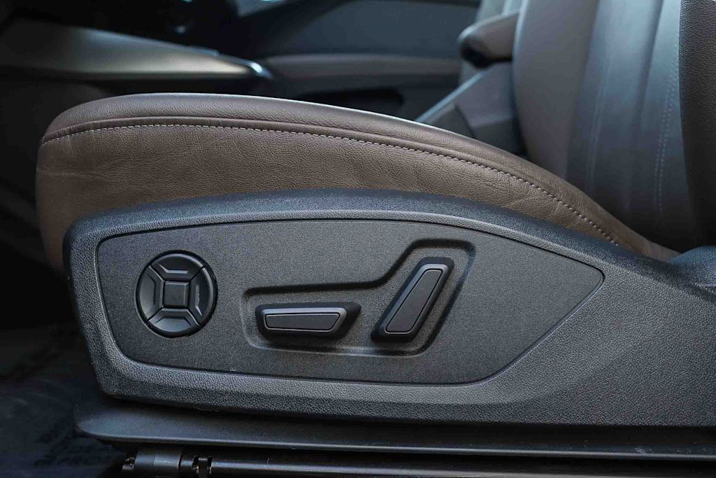 Thumbnail: 2024 Audi Q4 e-tron - 29