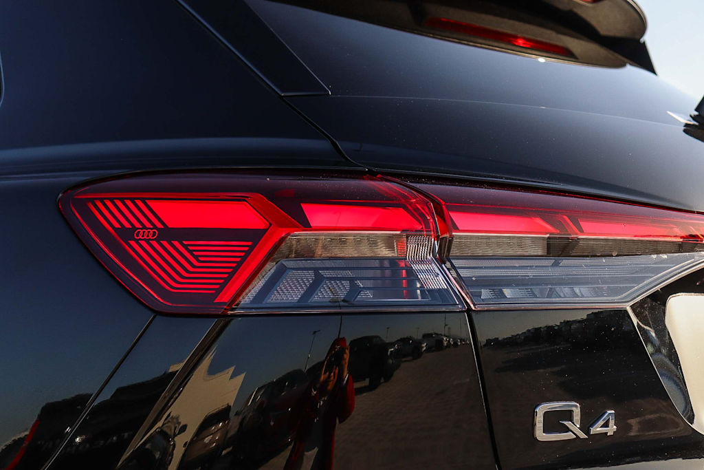 Thumbnail: 2024 Audi Q4 e-tron - 22