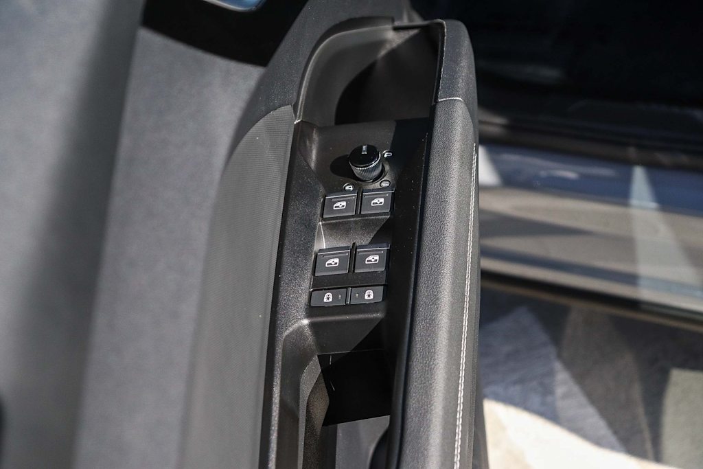 Thumbnail: 2024 Audi Q4 e-tron - 31