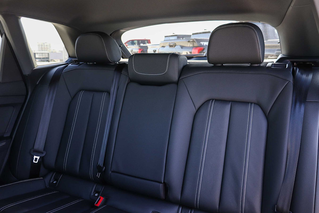 Thumbnail: 2024 Audi Q4 e-tron - 12