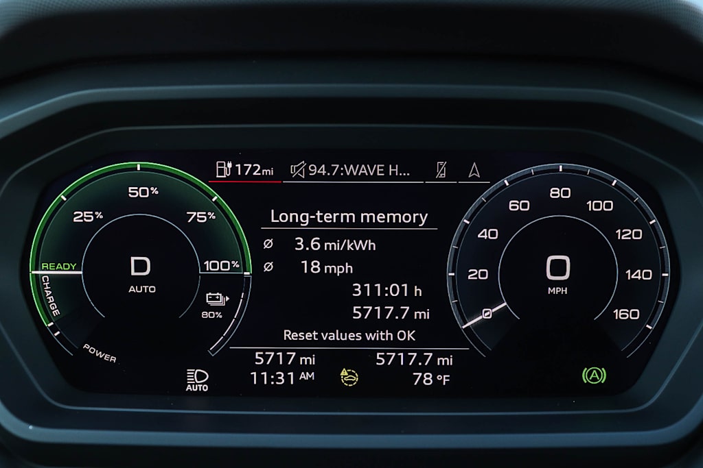 Thumbnail: 2024 Audi Q4 e-tron - 36