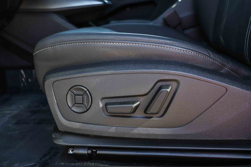 Thumbnail: 2024 Audi Q4 e-tron - 30