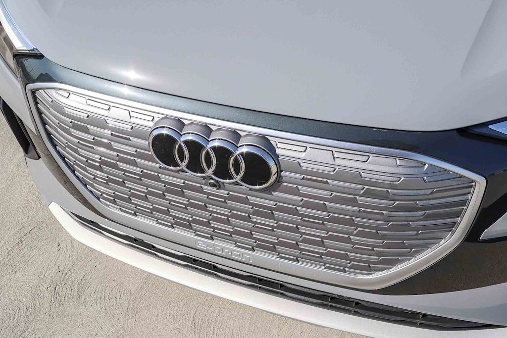 Thumbnail: 2024 Audi Q4 e-tron - 21