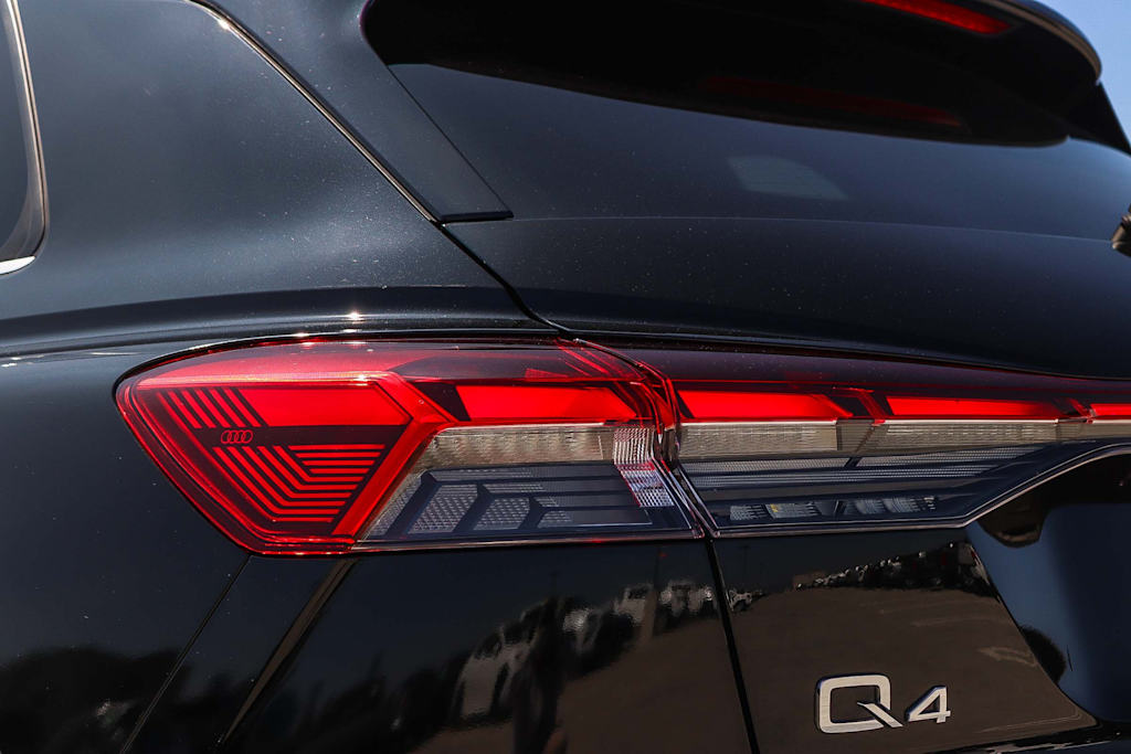 Thumbnail: 2023 Audi Q4 e-tron - 24