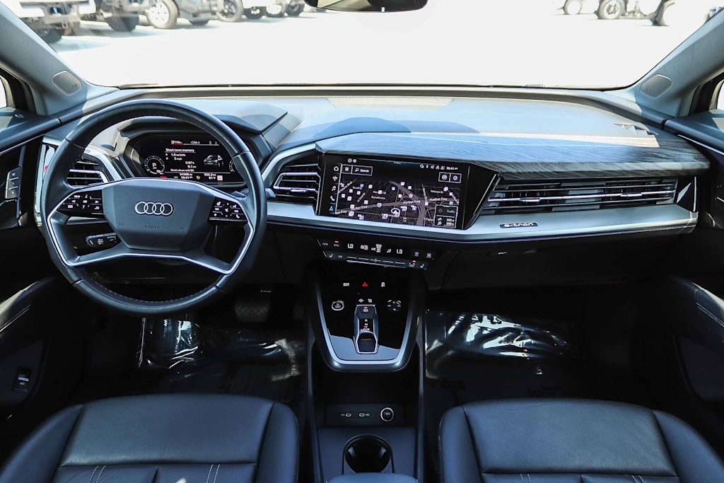 Thumbnail: 2023 Audi Q4 e-tron - 2