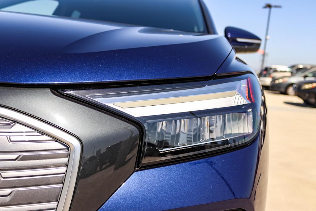Thumbnail: 2023 Audi Q4 e-tron - 19