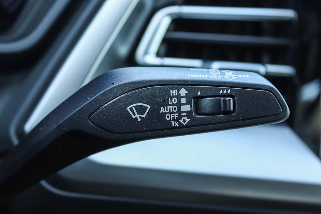 Thumbnail: 2023 Audi Q4 e-tron - 35