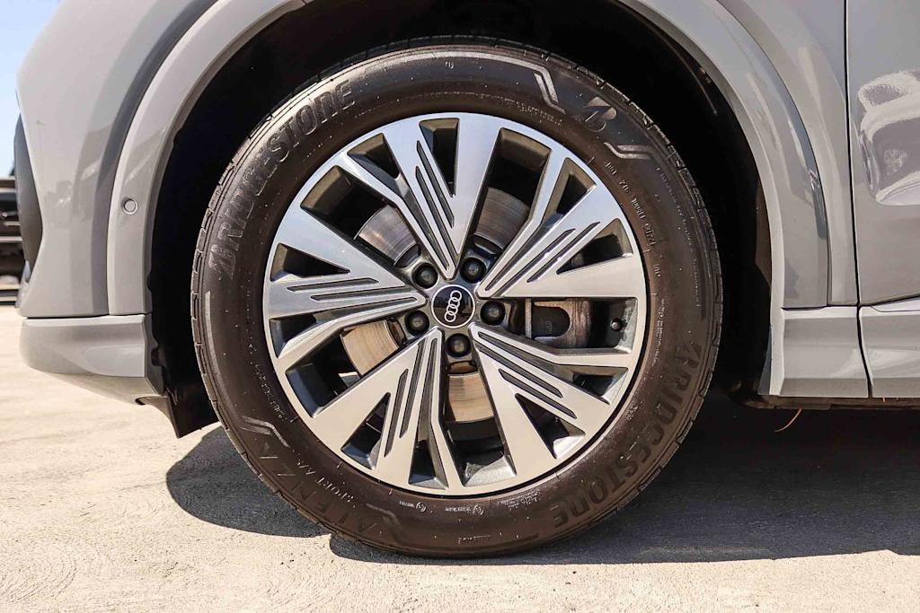 Thumbnail: 2023 Audi Q4 e-tron - 24