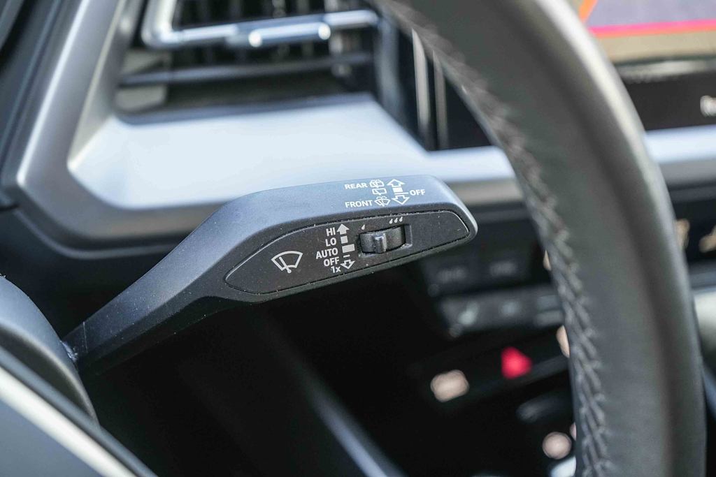 Thumbnail: 2023 Audi Q4 e-tron - 37