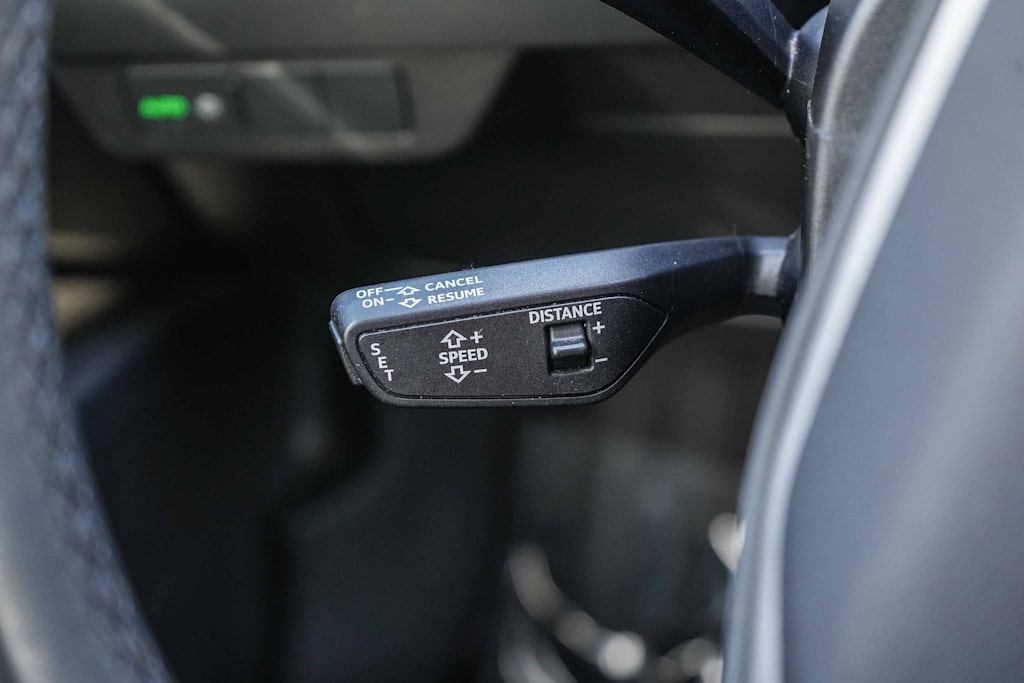 Thumbnail: 2023 Audi Q4 e-tron - 35