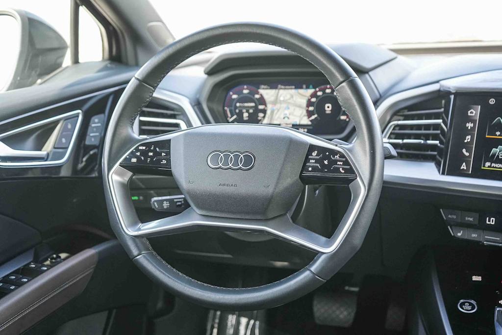 Thumbnail: 2023 Audi Q4 e-tron - 13