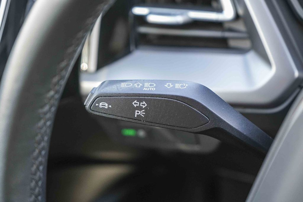 Thumbnail: 2023 Audi Q4 e-tron - 36