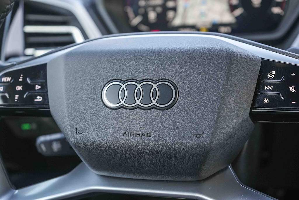 Thumbnail: 2023 Audi Q4 e-tron - 30