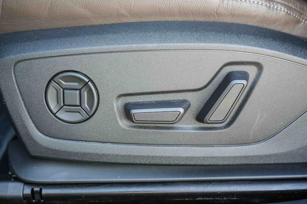 Thumbnail: 2023 Audi Q4 e-tron - 31