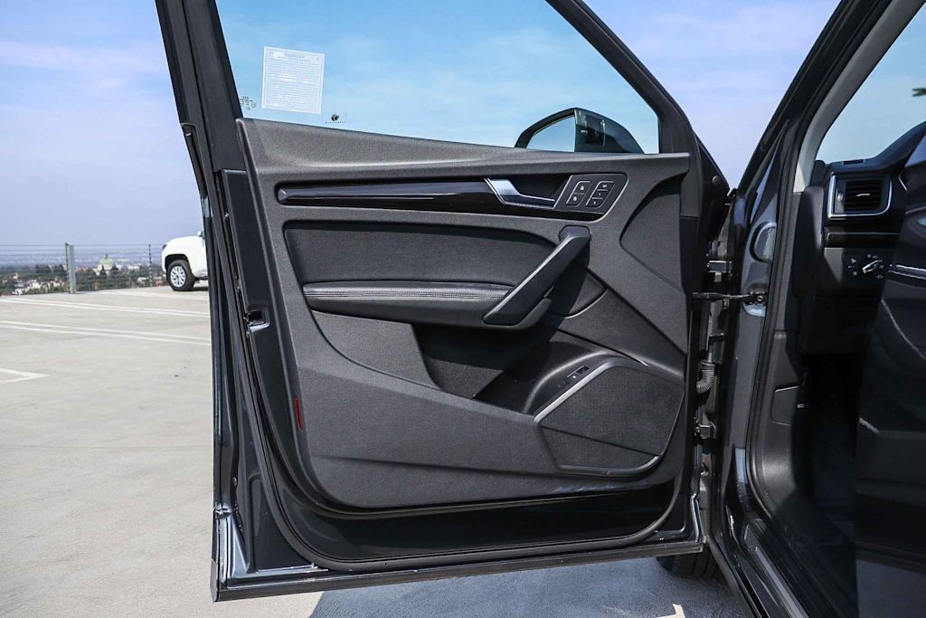 Thumbnail: 2019 Audi Q5 - 33