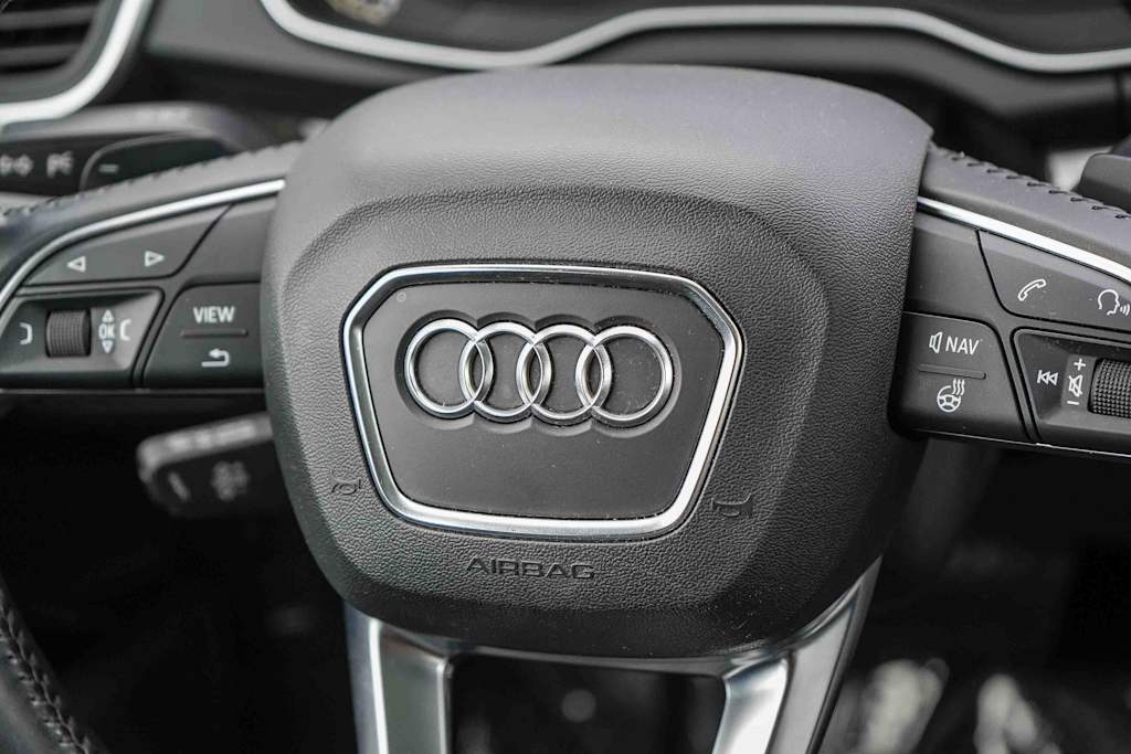 Thumbnail: 2020 Audi Q5 - 30