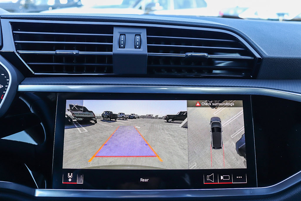 Thumbnail: 2024 Audi Q3 - 38