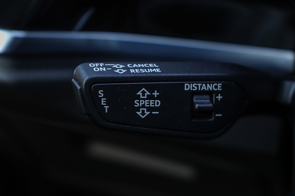 Thumbnail: 2024 Audi Q3 - 36