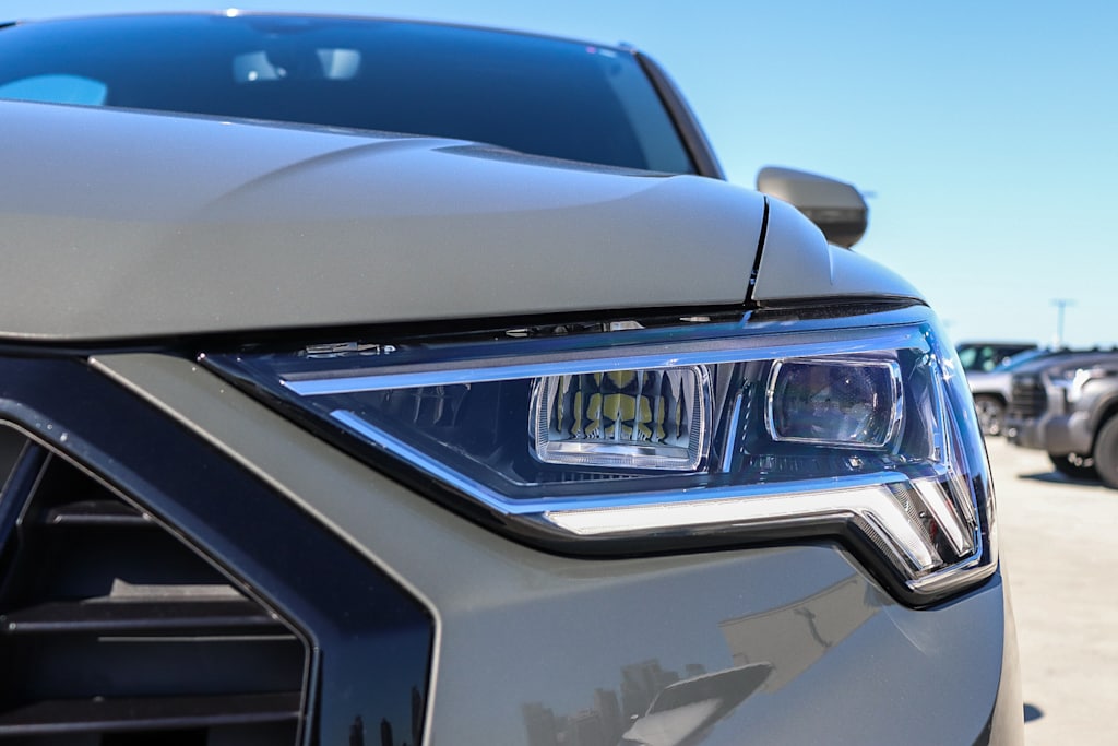 Thumbnail: 2024 Audi Q3 - 20