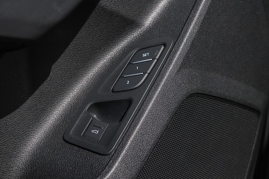 Thumbnail: 2024 Audi Q3 - 33