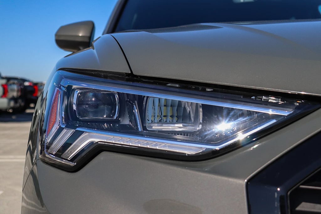 Thumbnail: 2024 Audi Q3 - 21