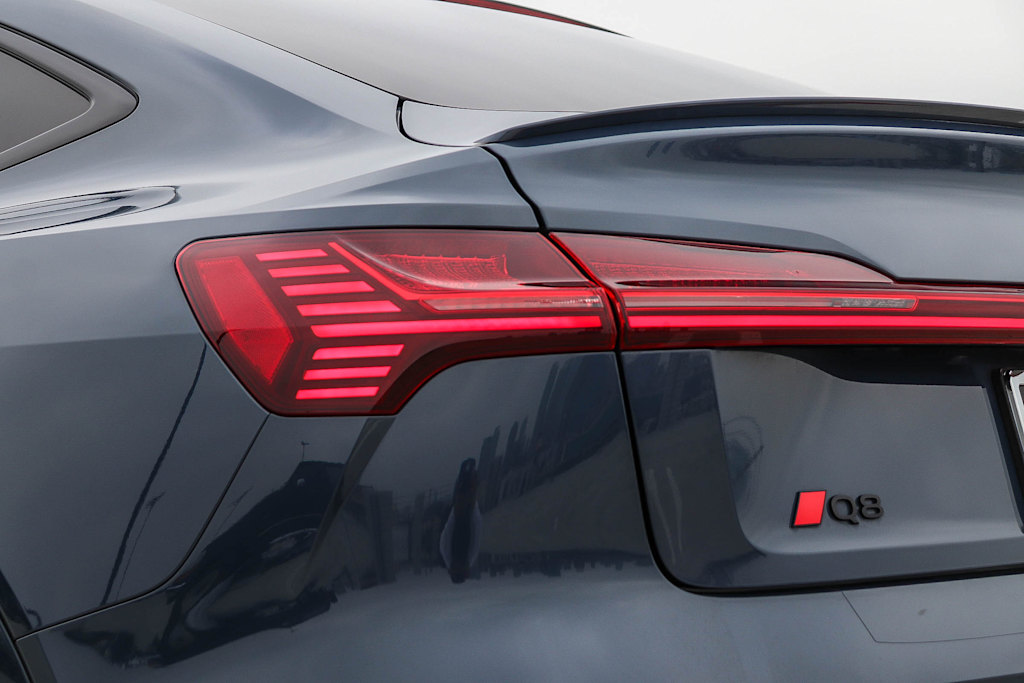 Thumbnail: 2024 Audi Q8 e-tron - 23
