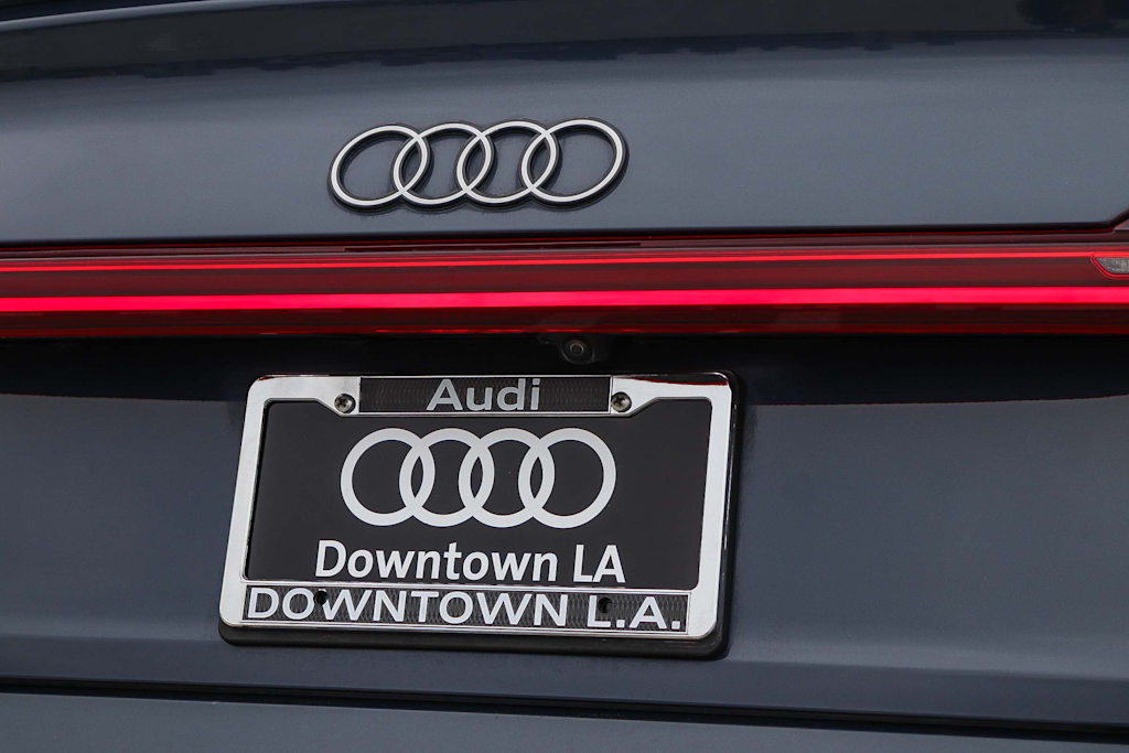 Thumbnail: 2024 Audi Q8 e-tron - 15