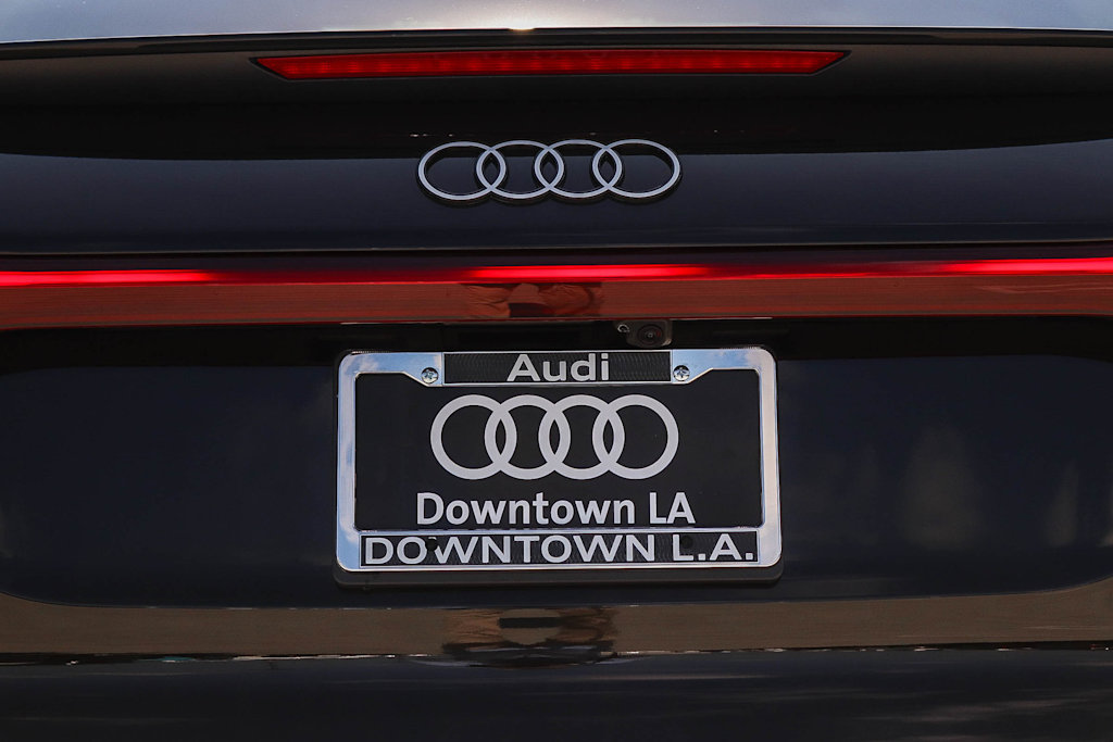 Thumbnail: 2027 Audi Q6 e-tron - 14