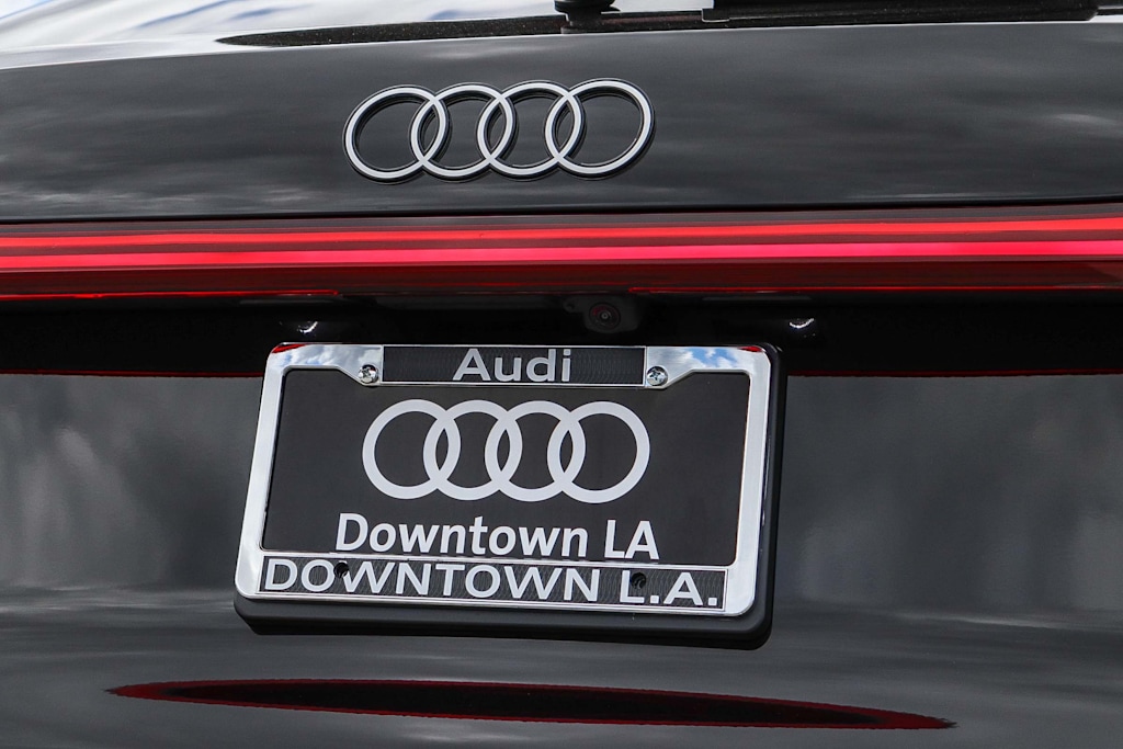 Thumbnail: 2026 Audi Q5 - 16