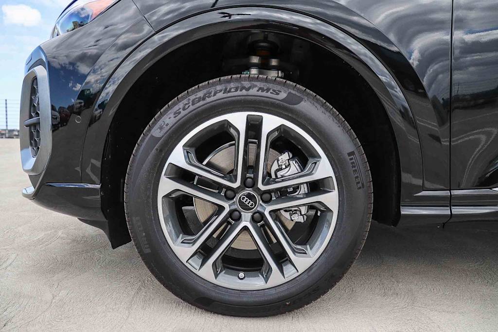 Thumbnail: 2026 Audi Q5 - 23