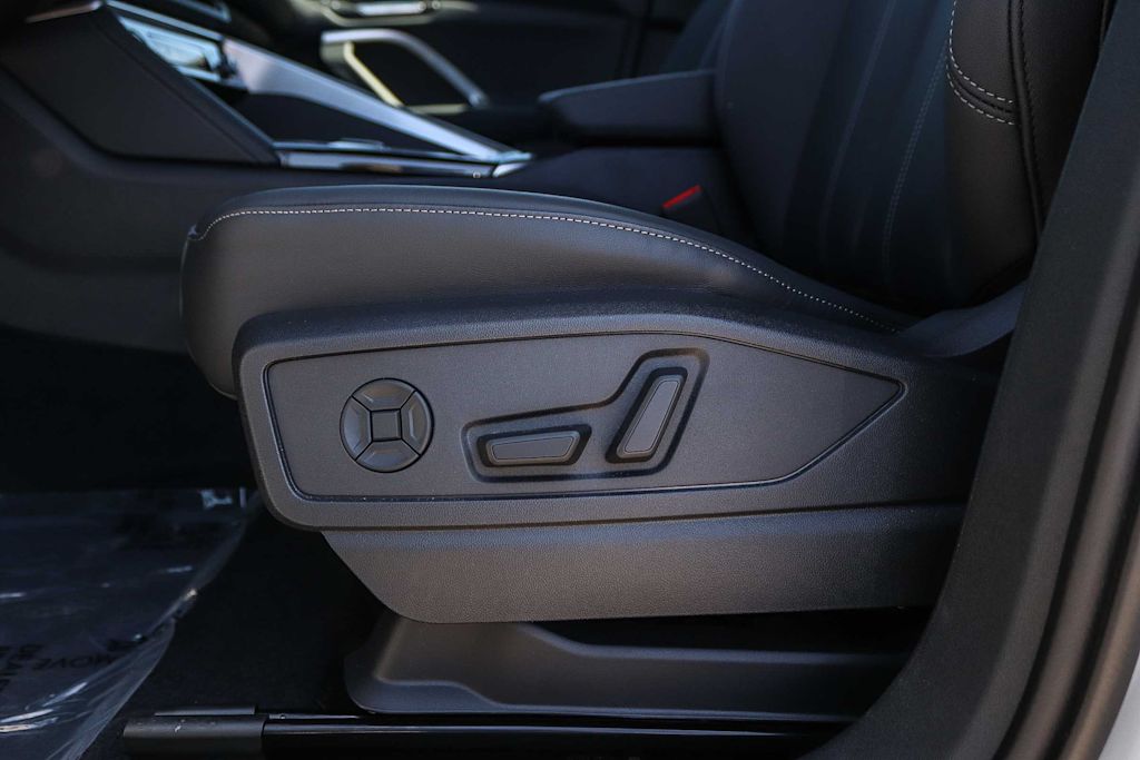 Thumbnail: 2026 Audi Q5 - 28