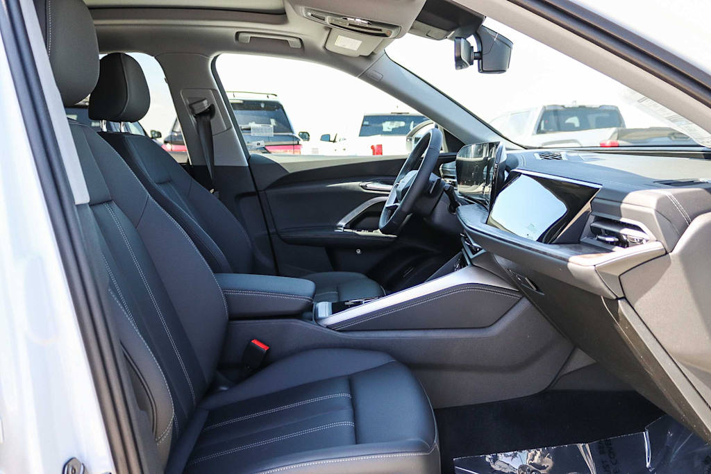 Thumbnail: 2026 Audi Q5 - 10