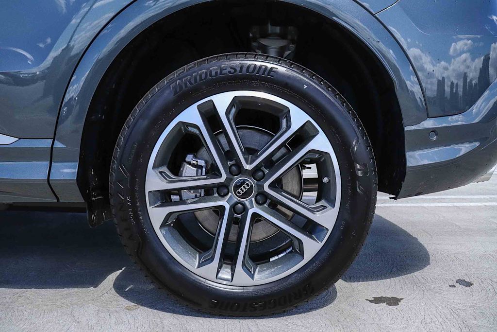 Thumbnail: 2026 Audi Q5 - 7