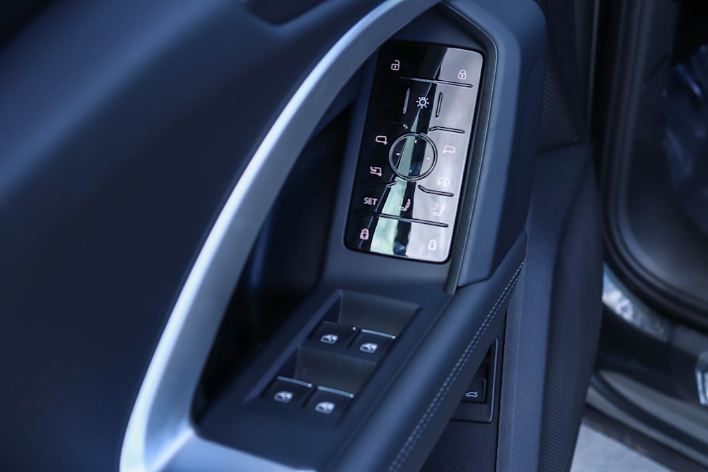 Thumbnail: 2026 Audi Q5 - 30