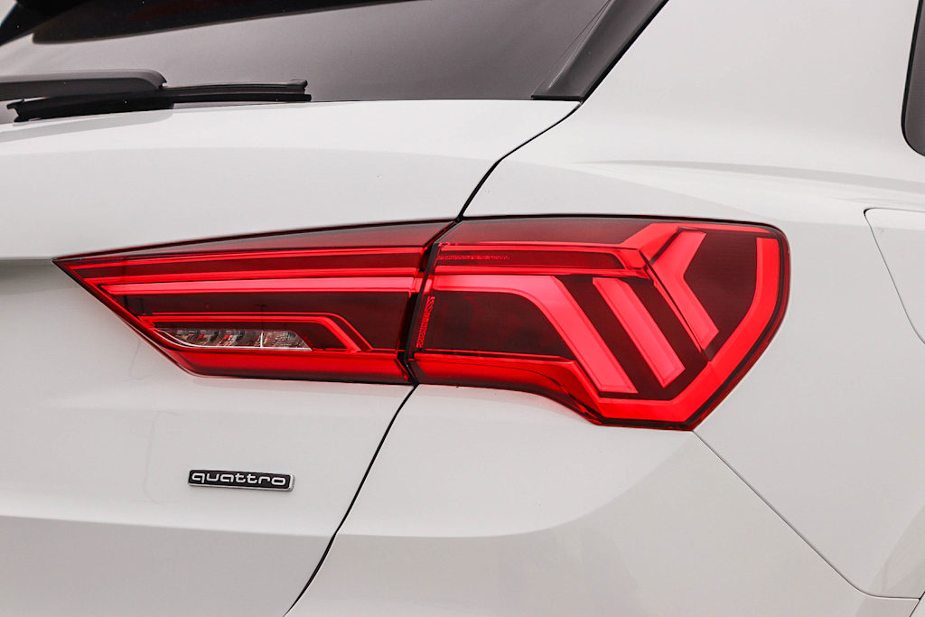 Thumbnail: 2025 Audi Q3 - 21