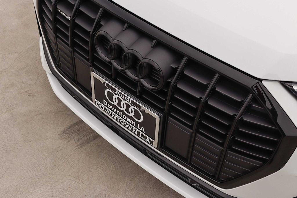 Thumbnail: 2025 Audi Q3 - 6