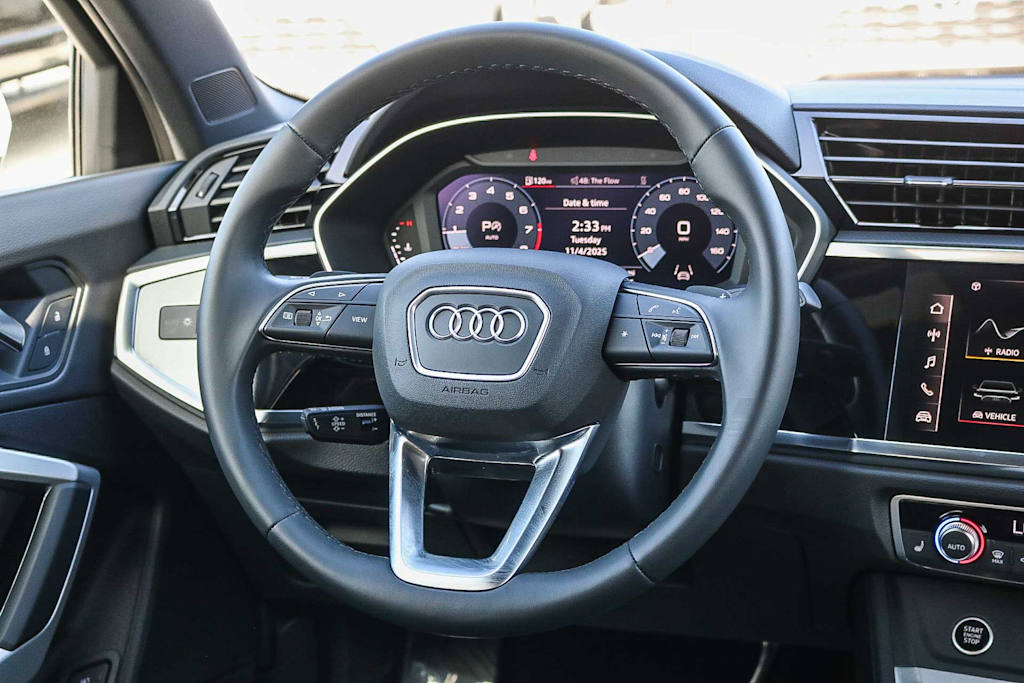 Thumbnail: 2025 Audi Q3 - 11