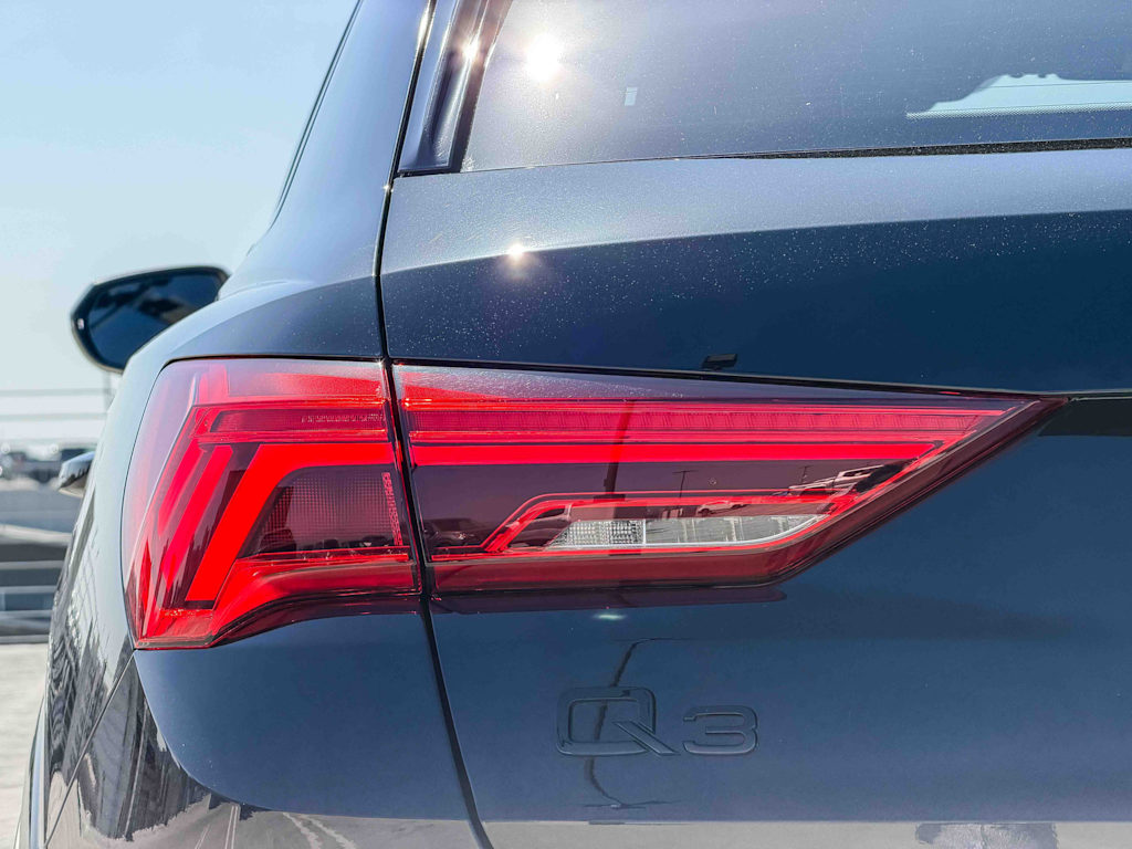 Thumbnail: 2025 Audi Q3 - 22