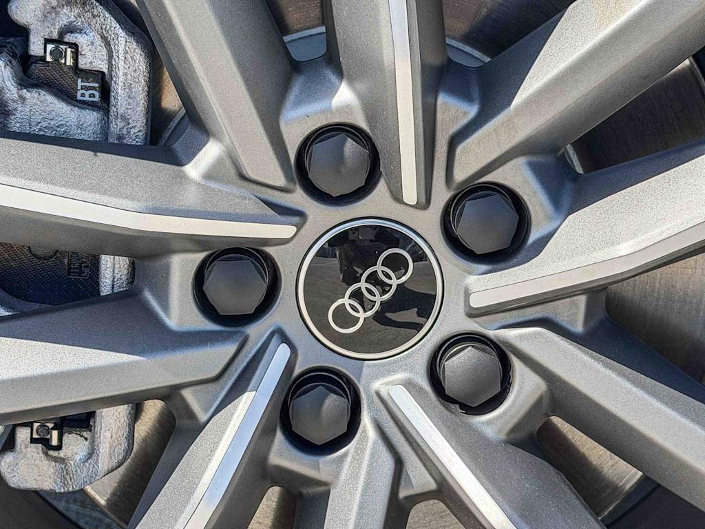 Thumbnail: 2025 Audi Q3 - 24