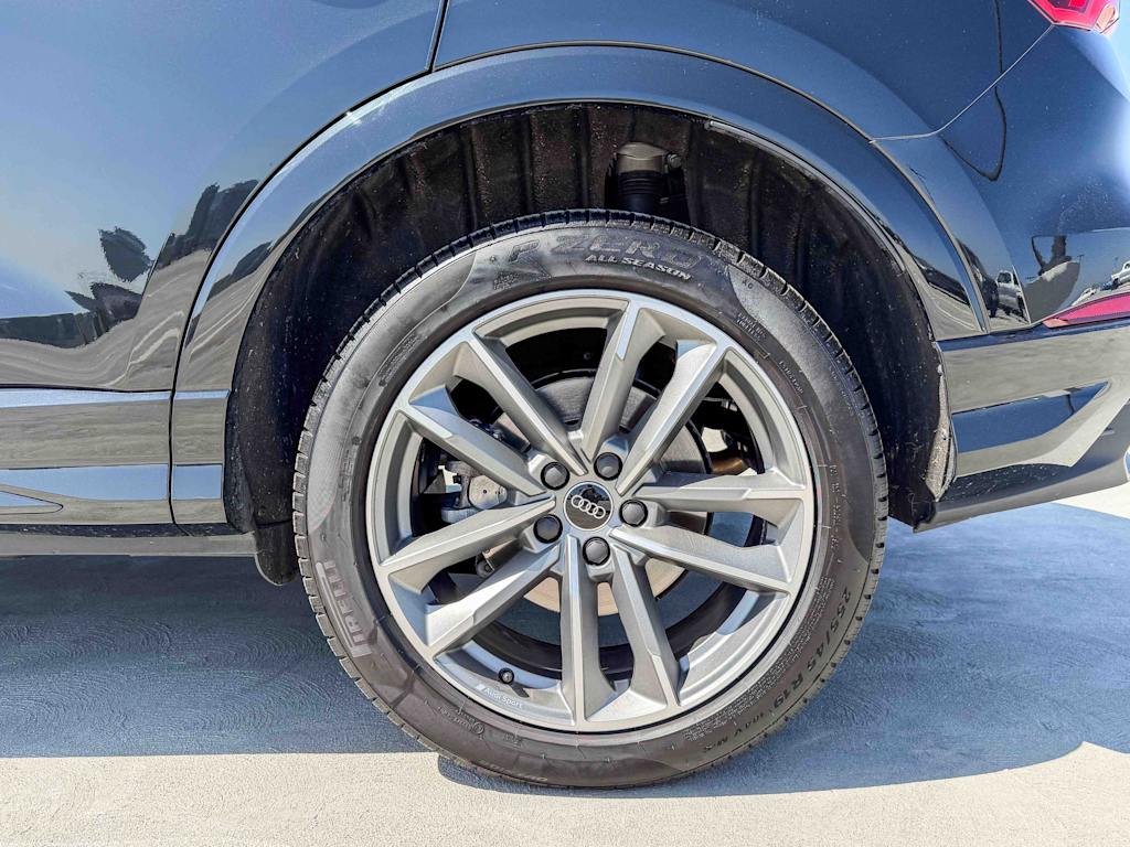 Thumbnail: 2025 Audi Q3 - 7