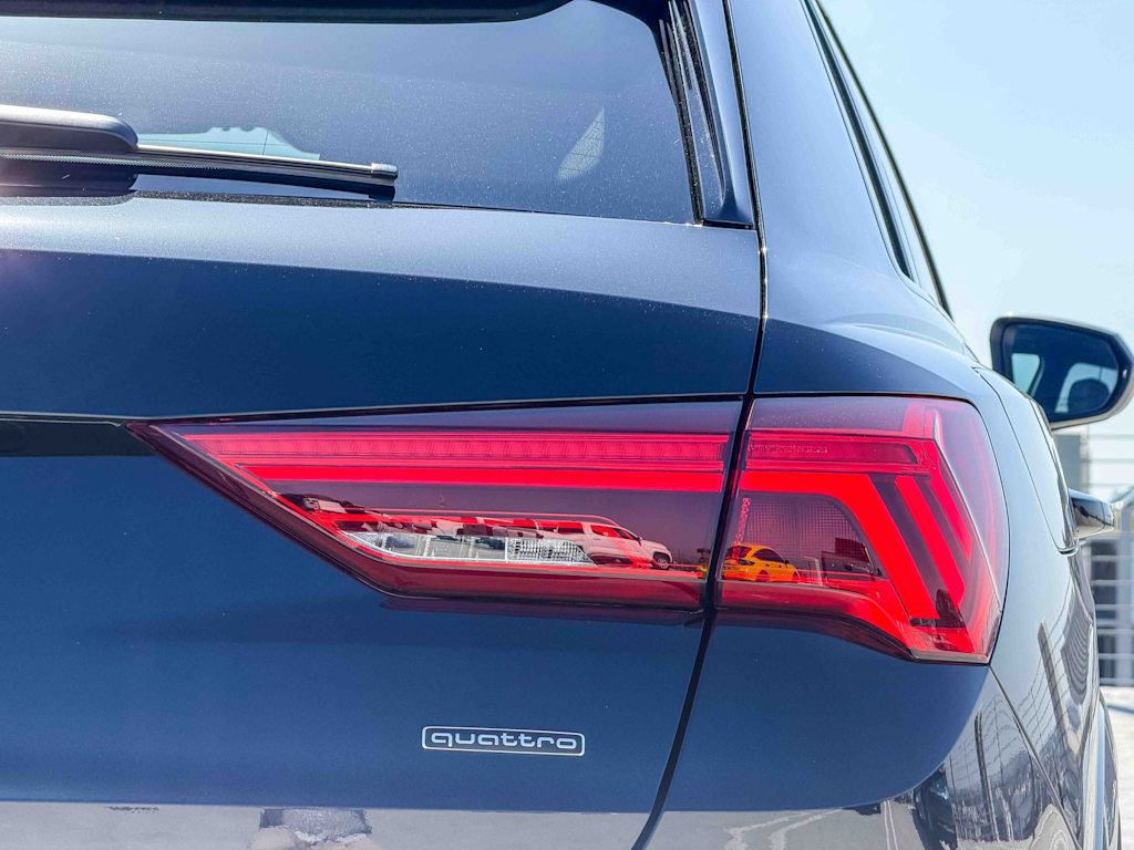 Thumbnail: 2025 Audi Q3 - 21