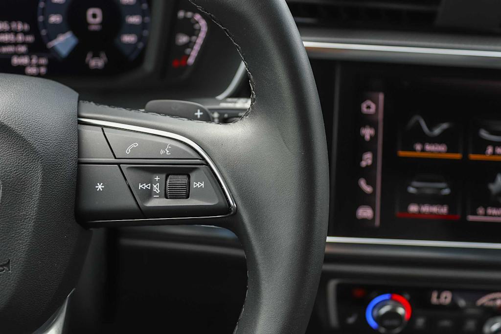 Thumbnail: 2025 Audi Q3 - 26