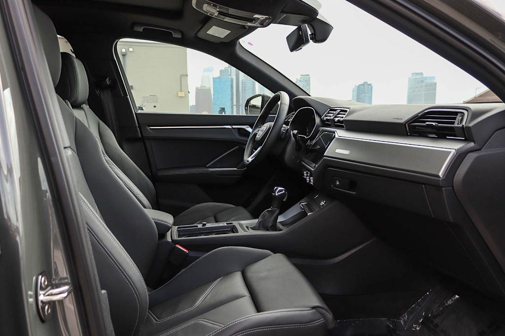 Thumbnail: 2025 Audi Q3 - 10