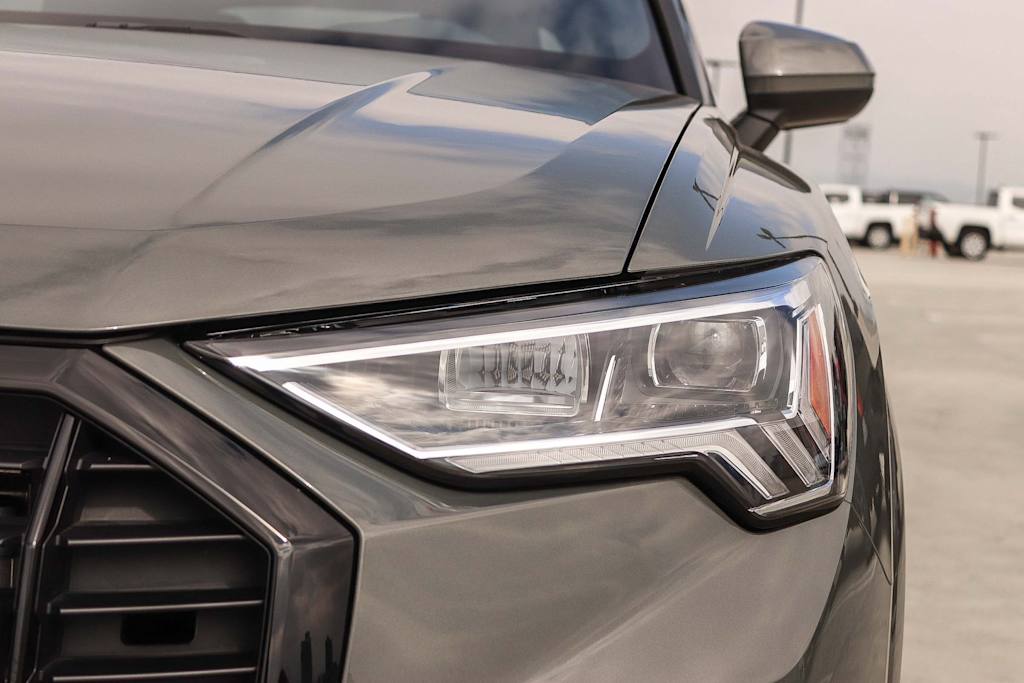 Thumbnail: 2025 Audi Q3 - 19